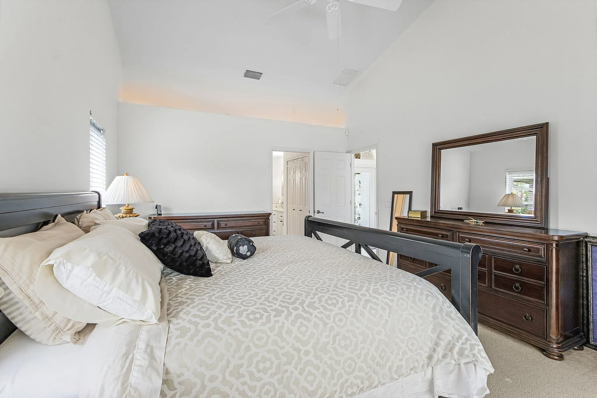 Master Bedroom Master Bedroom