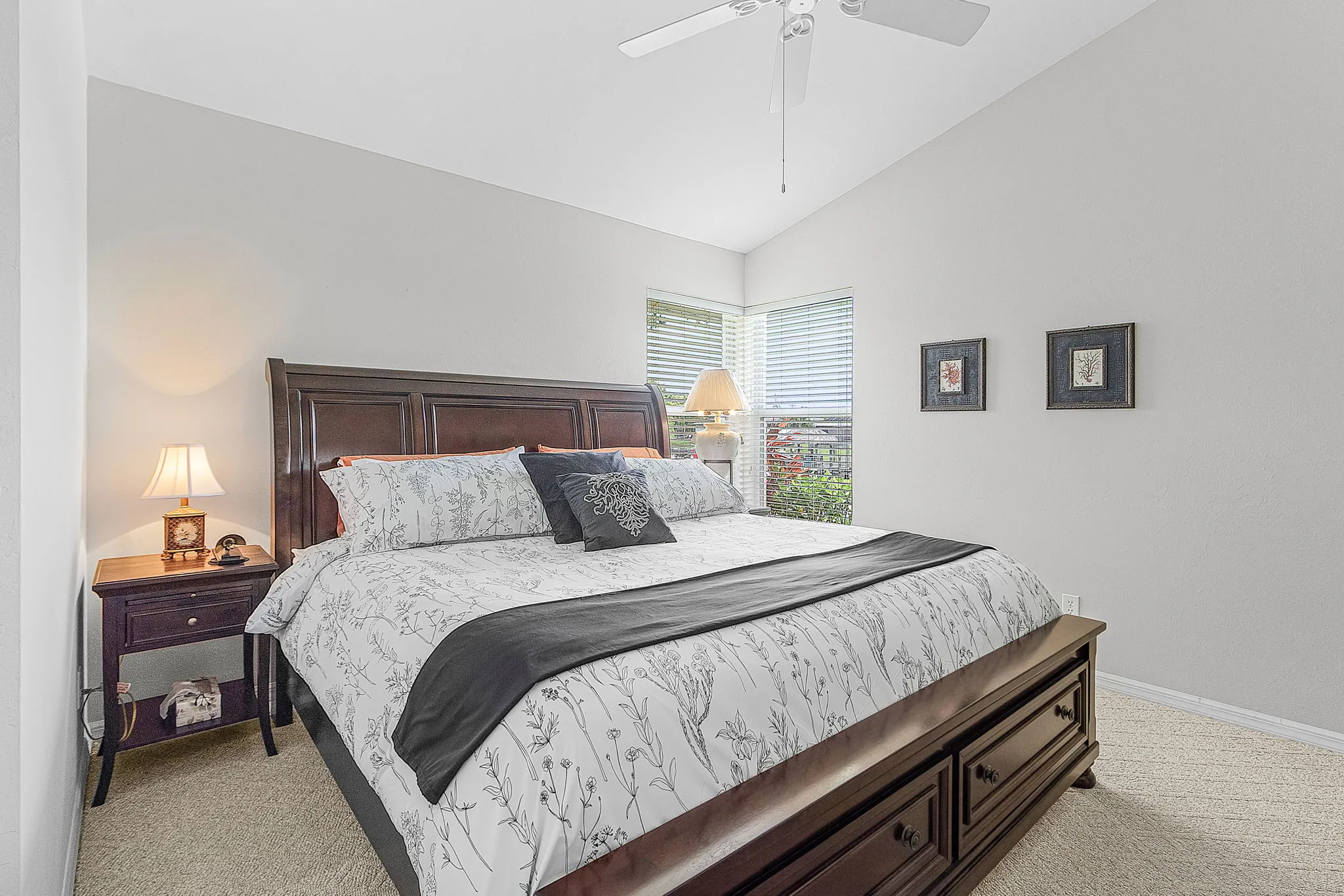 Guest Bedroom 1 Guest Bedroom 1